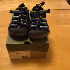 Like NEW! Keen Newport H2, sz 11